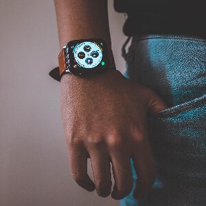 Montre connectée pour homme